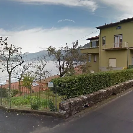 Bed and Breakfast Sosta Sul Lezzeno